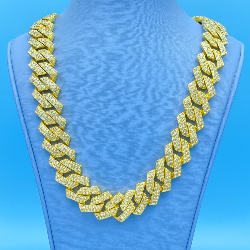 Iced 21 inch Miami Cuban Link Chain for Men and Women
